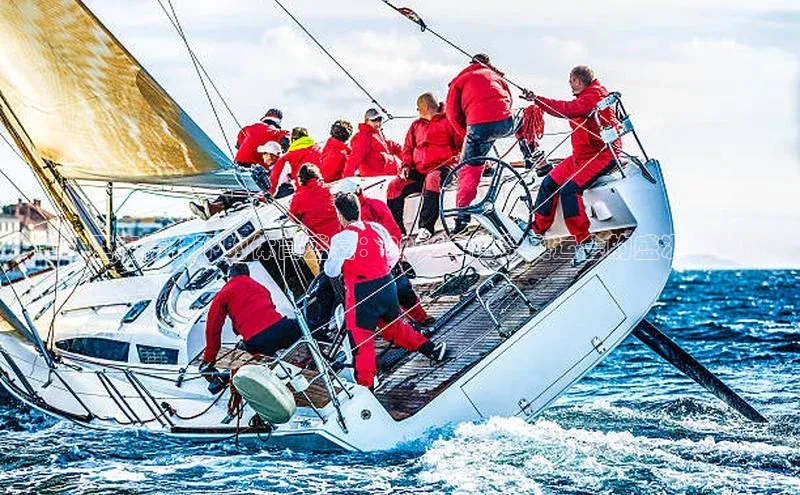 奥林匹克精神下的体育盛宴：2024年巴黎奥运会的盛况与挑战